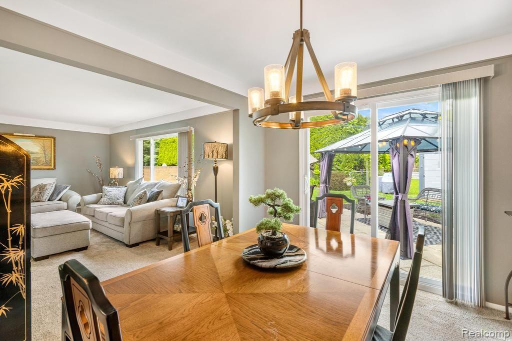 4137 CAMBRIDGE CRESCENT, Troy, MI 48085 — Photo 10
