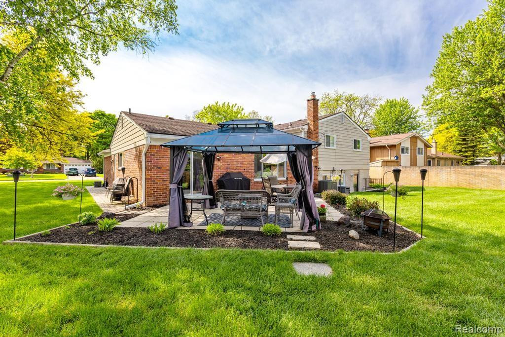 4137 CAMBRIDGE CRESCENT, Troy, MI 48085 — Photo 25