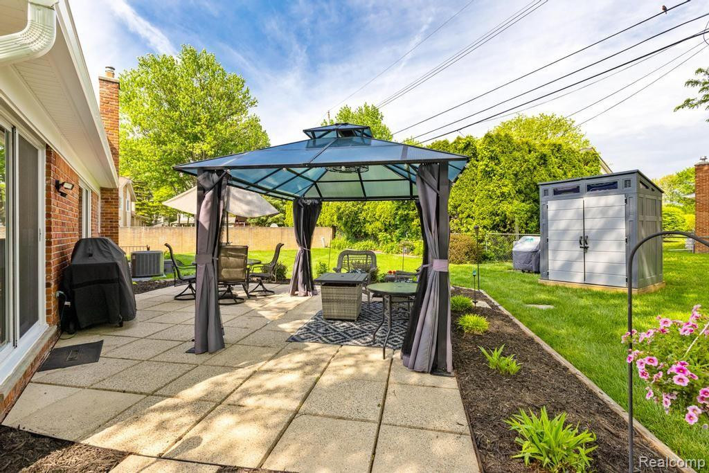 4137 CAMBRIDGE CRESCENT, Troy, MI 48085 — Photo 26