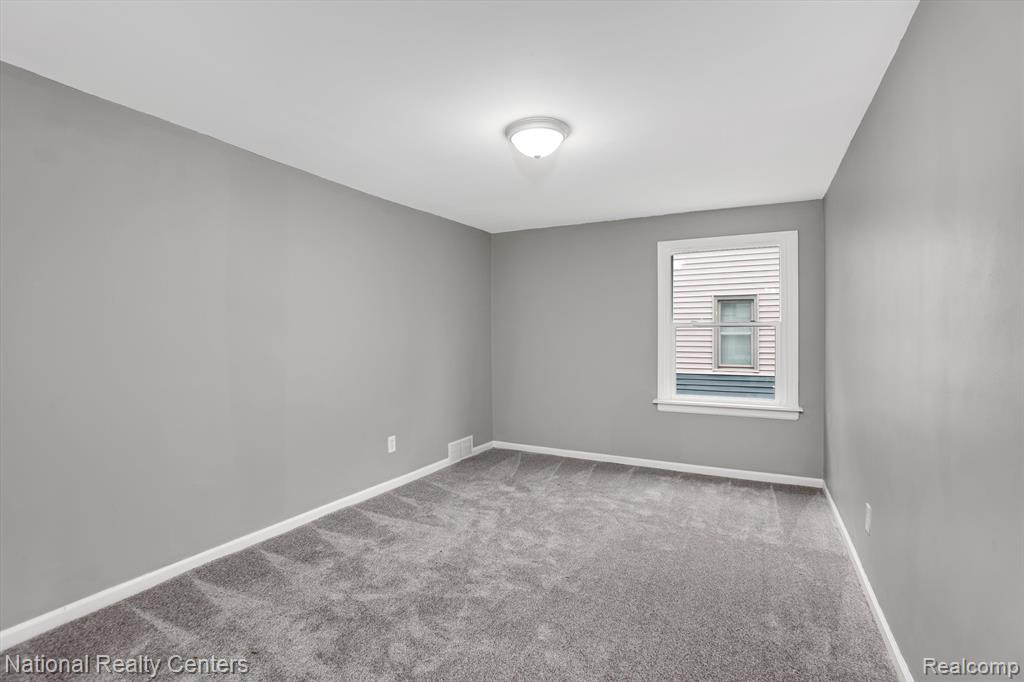 4121 SOMERSET Avenue, Detroit, MI 48224 — Photo 7
