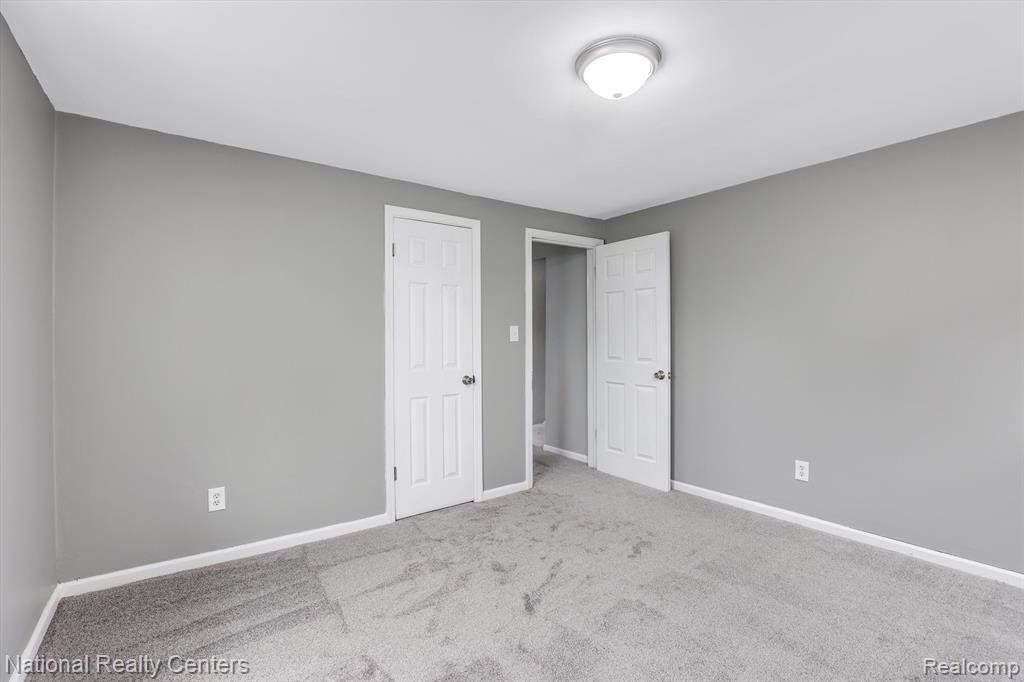 4121 SOMERSET Avenue, Detroit, MI 48224 — Photo 11
