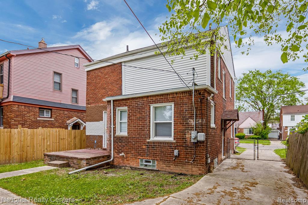 4121 SOMERSET Avenue, Detroit, MI 48224 — Photo 16