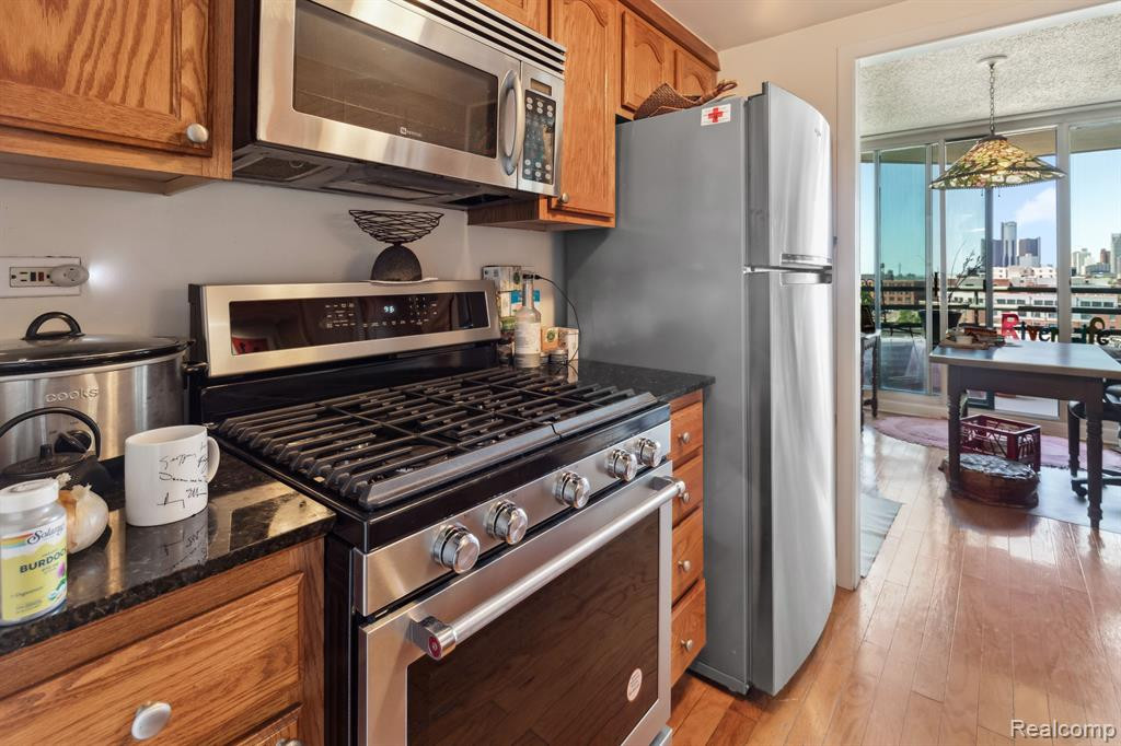 3320 SPINNAKER Lane, 7F, Detroit, MI 48207 — Photo 5