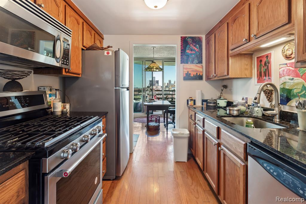 3320 SPINNAKER Lane, 7F, Detroit, MI 48207 — Photo 6
