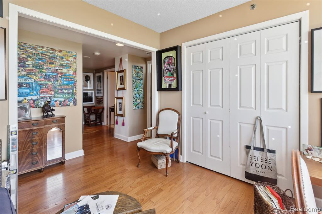 3320 SPINNAKER Lane, 7F, Detroit, MI 48207 — Photo 14