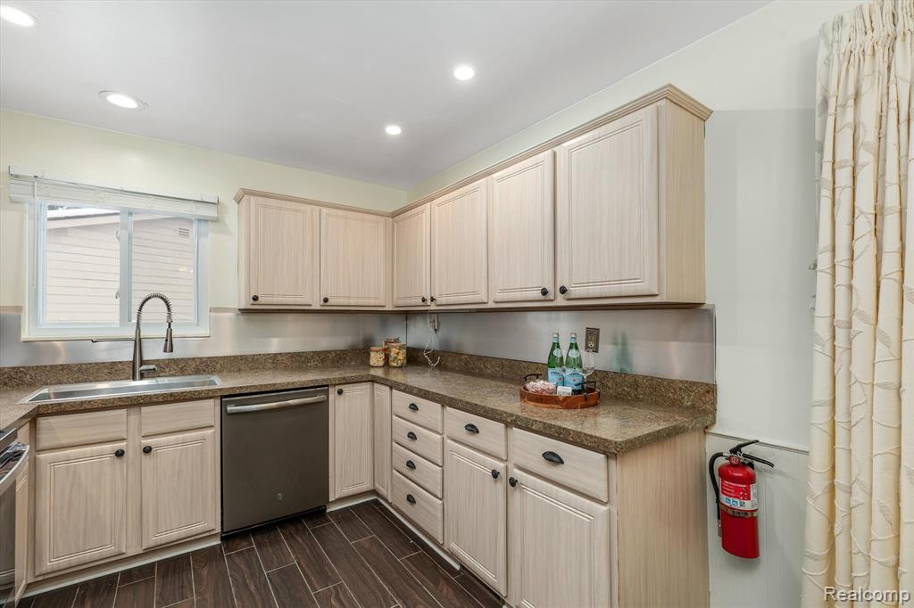 700 THOMAS, Ann Arbor, MI 48103 — Photo 12