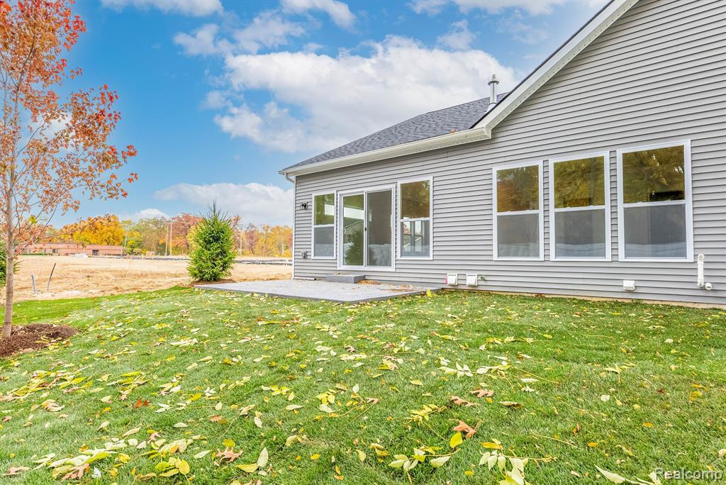 712 Ander Lane, 82, White Lake, MI — Photo 27