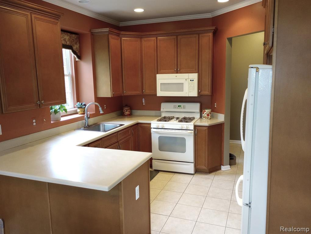4099 FOREST BRIDGE Drive, Canton, MI 48188 — Photo 8