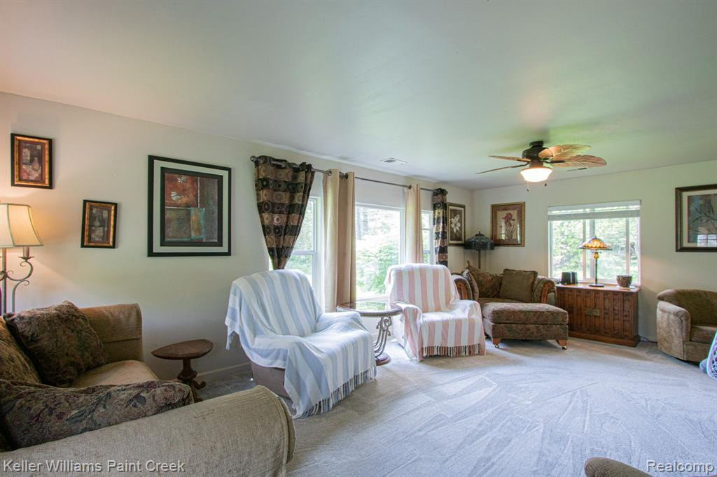 7648 LAPEER Road, Kenockee, MI 48006 — Photo 4