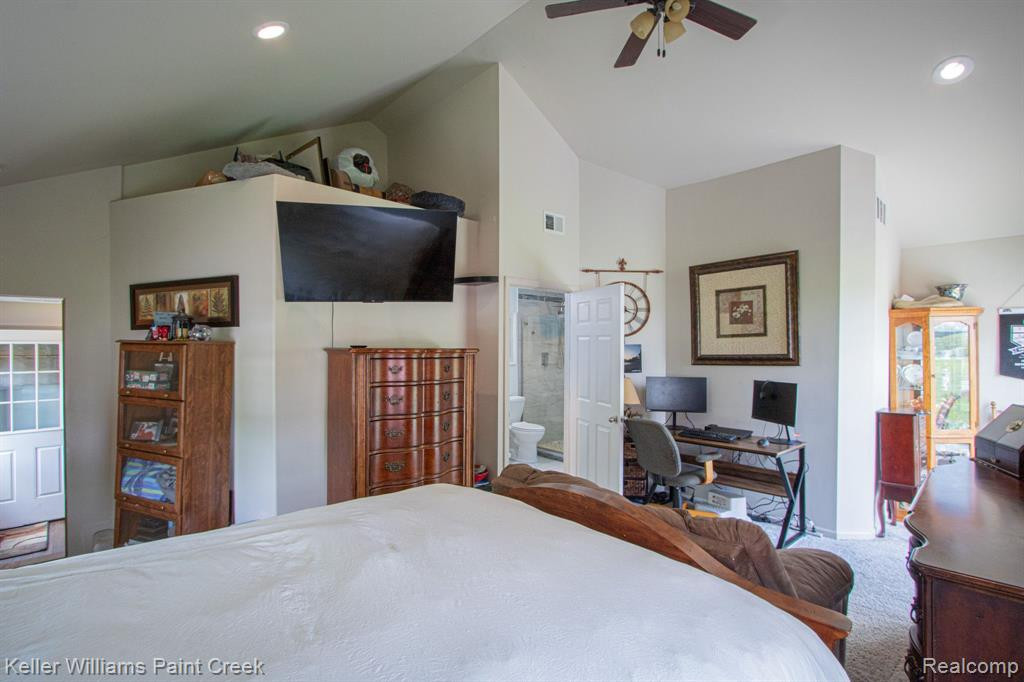 7648 LAPEER Road, Kenockee, MI 48006 — Photo 15