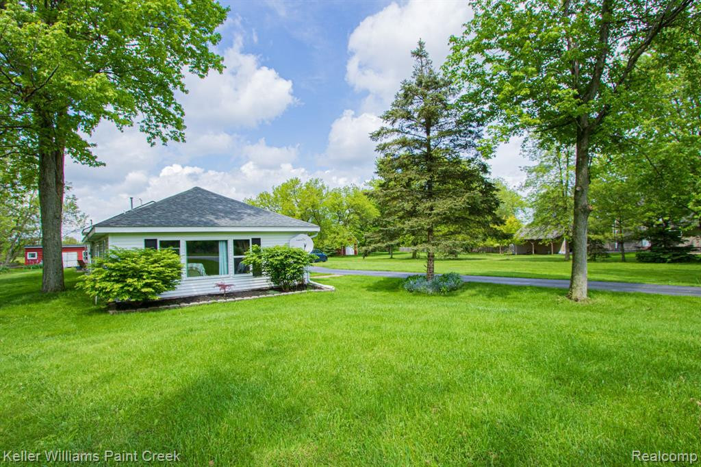 7648 LAPEER Road, Kenockee, MI 48006 — Photo 24