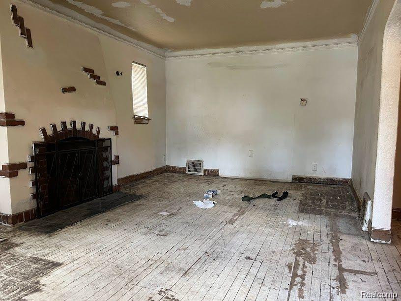5761 DEVONSHIRE Road, Detroit, MI 48224 — Photo 2