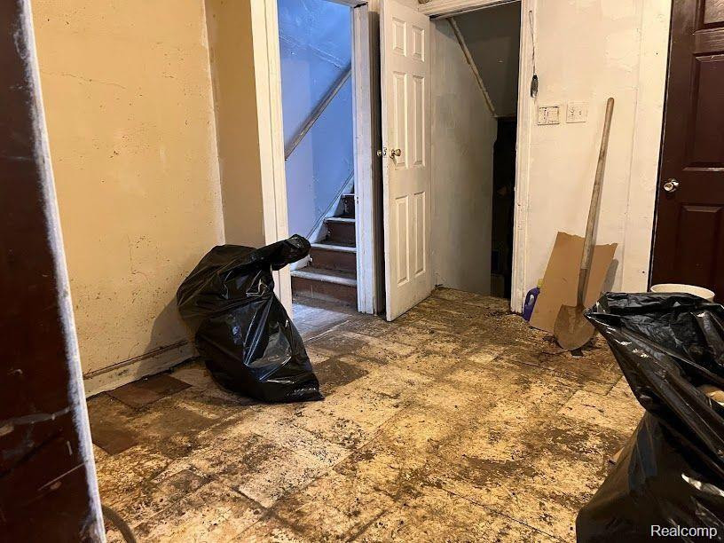 5761 DEVONSHIRE Road, Detroit, MI 48224 — Photo 5