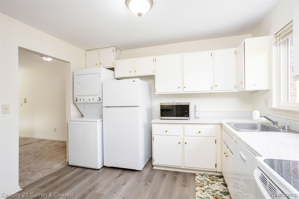 735 RANDOLPH Street, Northville, MI 48167 — Photo 3
