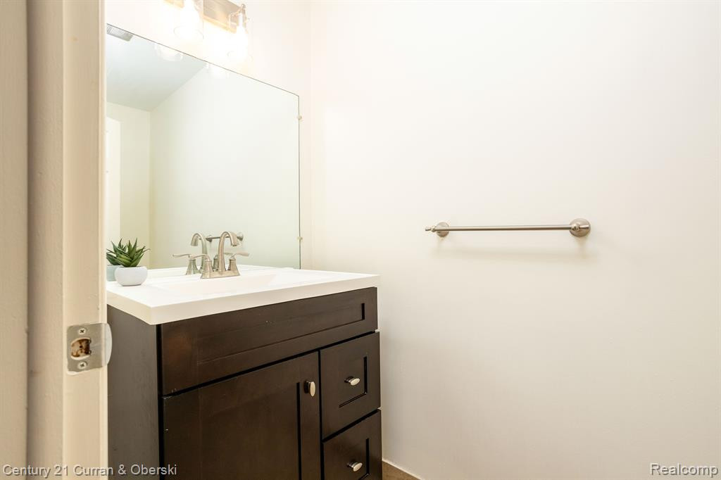 735 RANDOLPH Street, Northville, MI 48167 — Photo 11