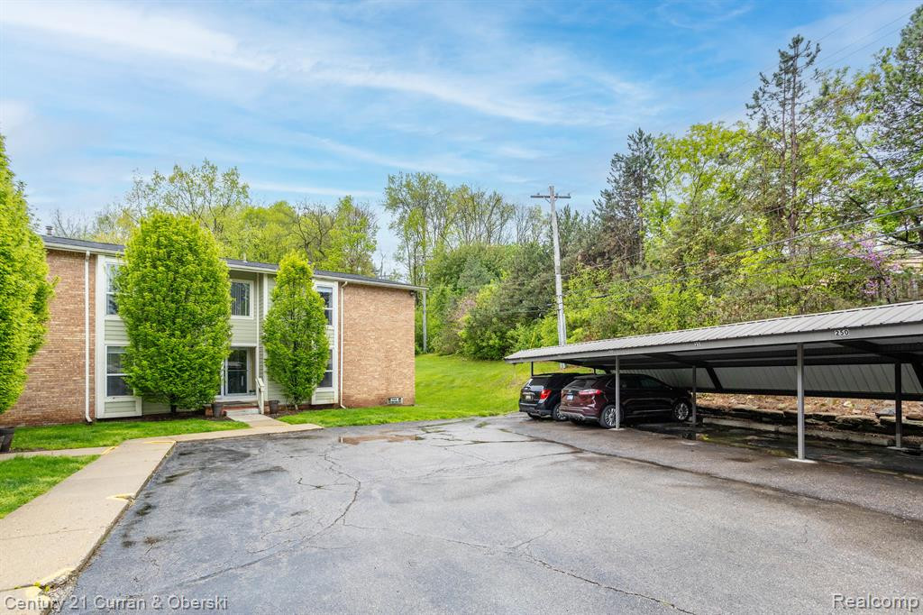 735 RANDOLPH Street, Northville, MI 48167 — Photo 15