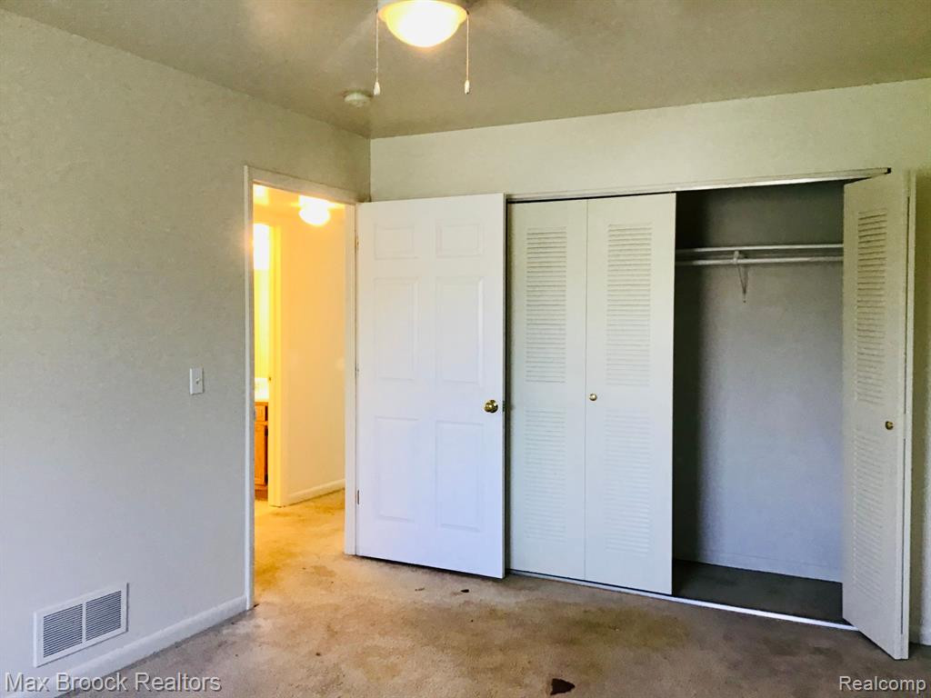 10045 ALLEN POINTE Drive, Allen Park, MI 48101 — Photo 10