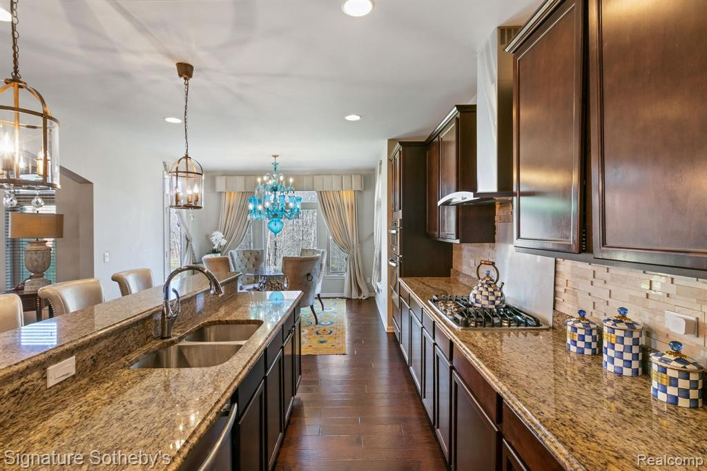 52134 PIERCE Drive, Northville, MI 48167 — Photo 4