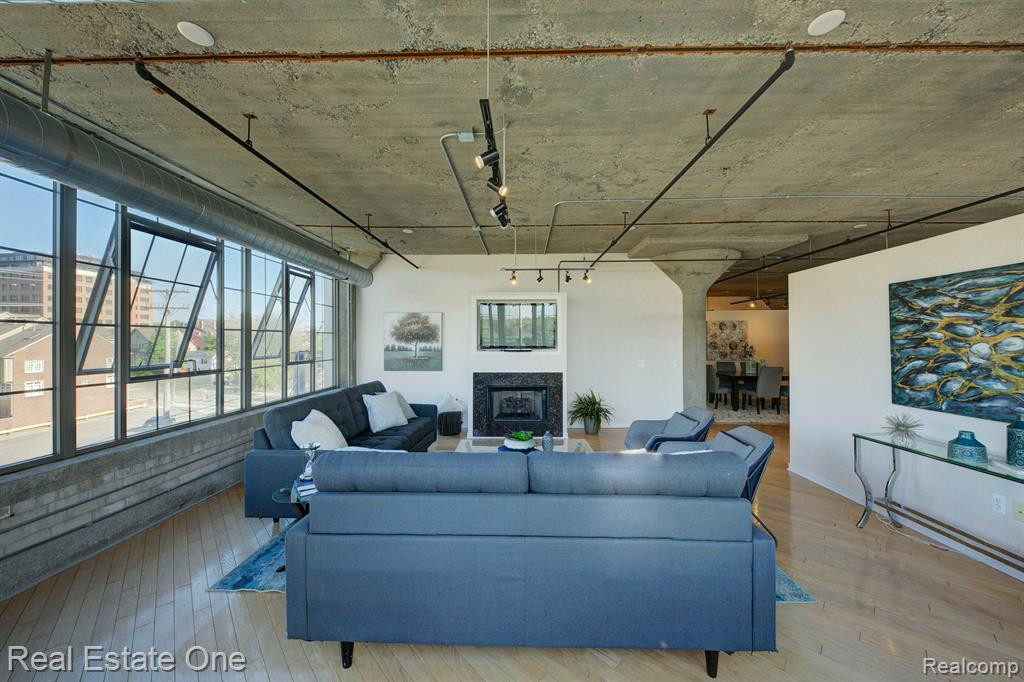 315 2ND Street, Unit #410, Ann Arbor, MI 48103 — Photo 3