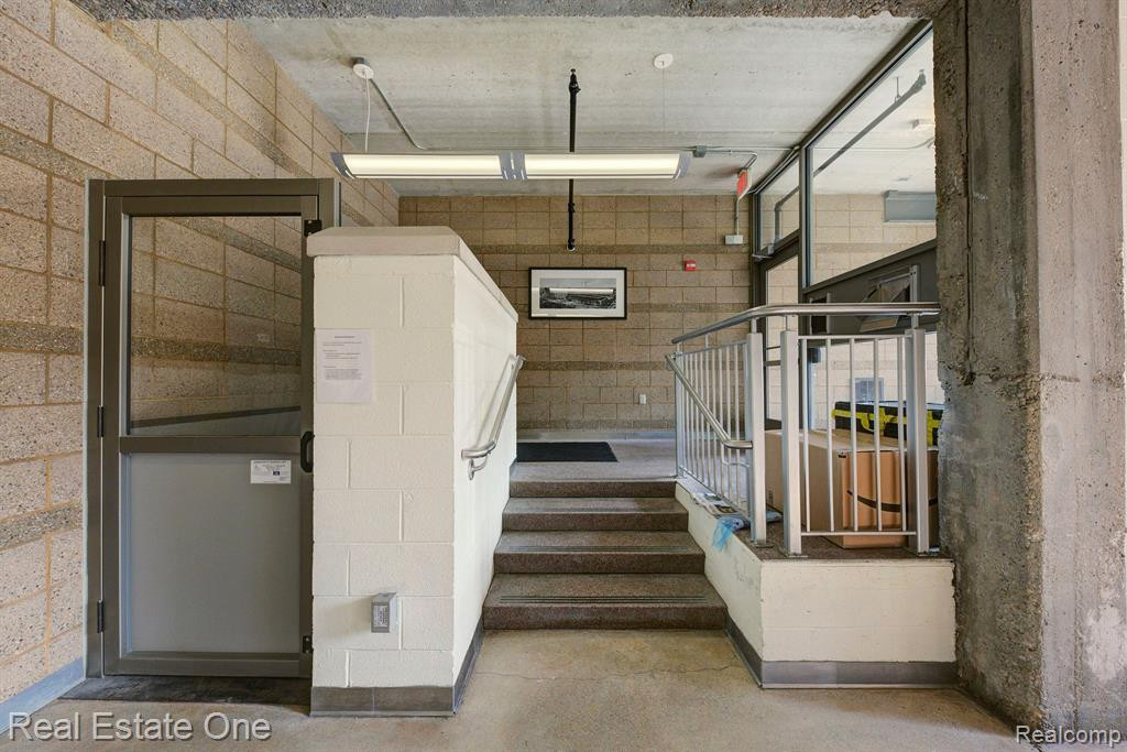 315 2ND Street, Unit #410, Ann Arbor, MI 48103 — Photo 27