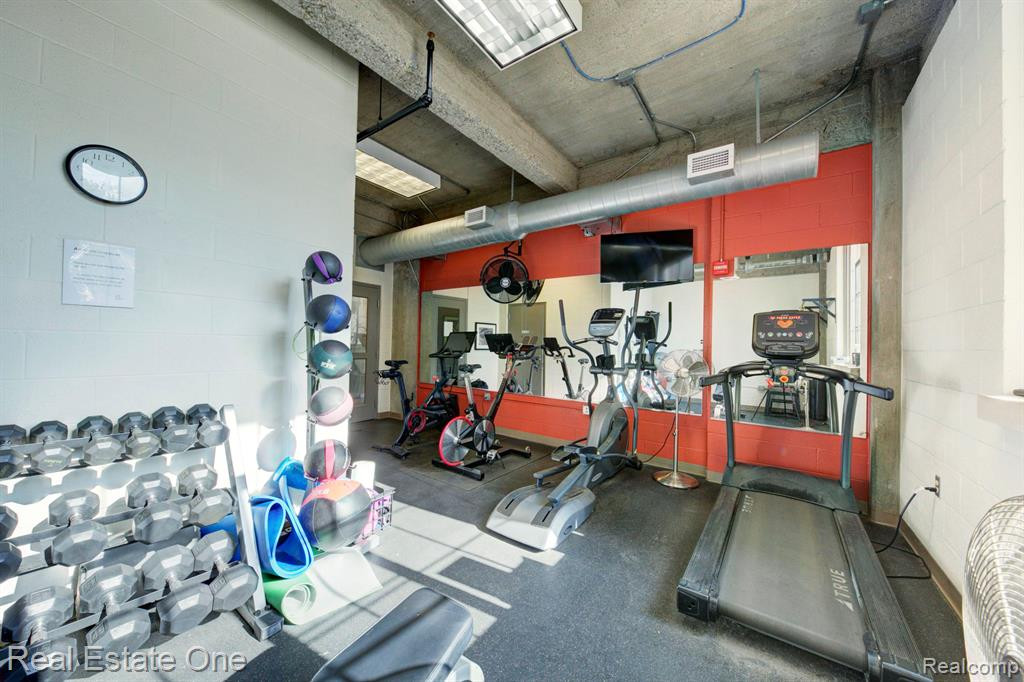 315 2ND Street, Unit #410, Ann Arbor, MI 48103 — Photo 29