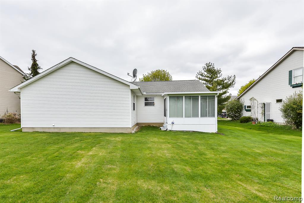 1450 MIDDLEWOOD Drive, Saline, MI 48176 — Photo 5