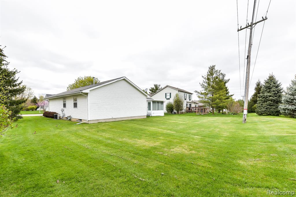 1450 MIDDLEWOOD Drive, Saline, MI 48176 — Photo 6