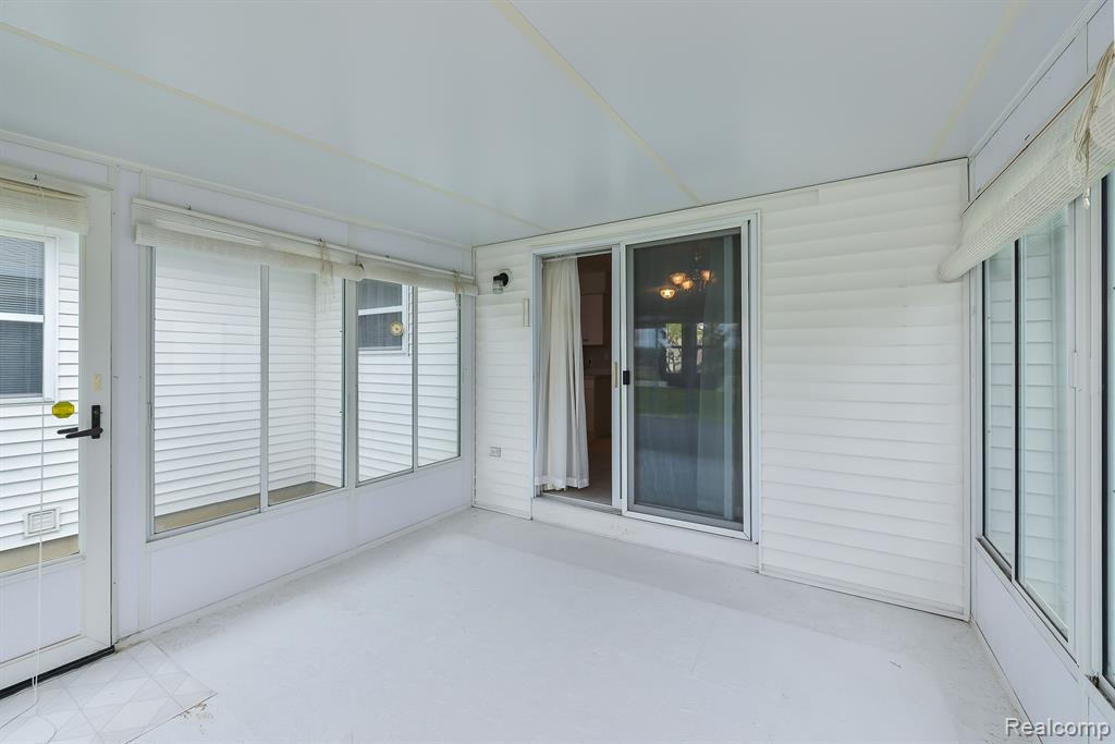 1450 MIDDLEWOOD Drive, Saline, MI 48176 — Photo 13