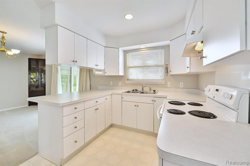 1450 MIDDLEWOOD Drive, Saline, MI 48176 — Photo 16