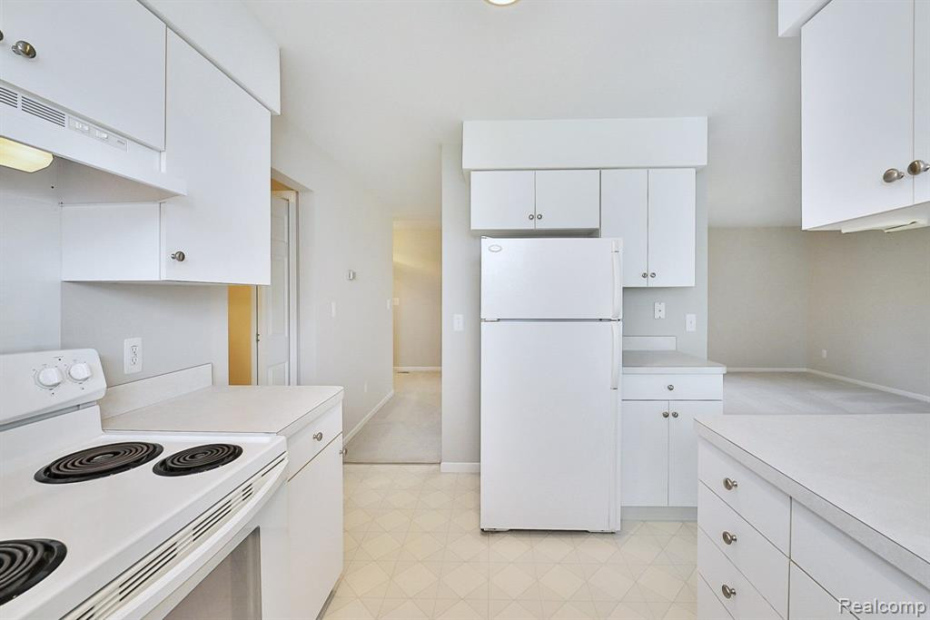 1450 MIDDLEWOOD Drive, Saline, MI 48176 — Photo 18