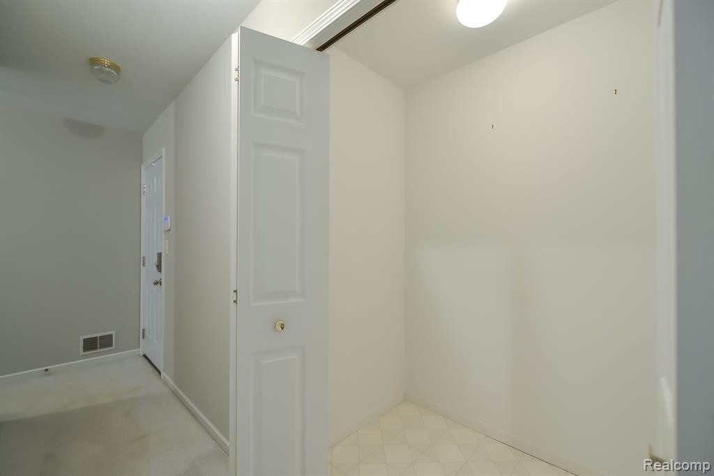 1450 MIDDLEWOOD Drive, Saline, MI 48176 — Photo 19