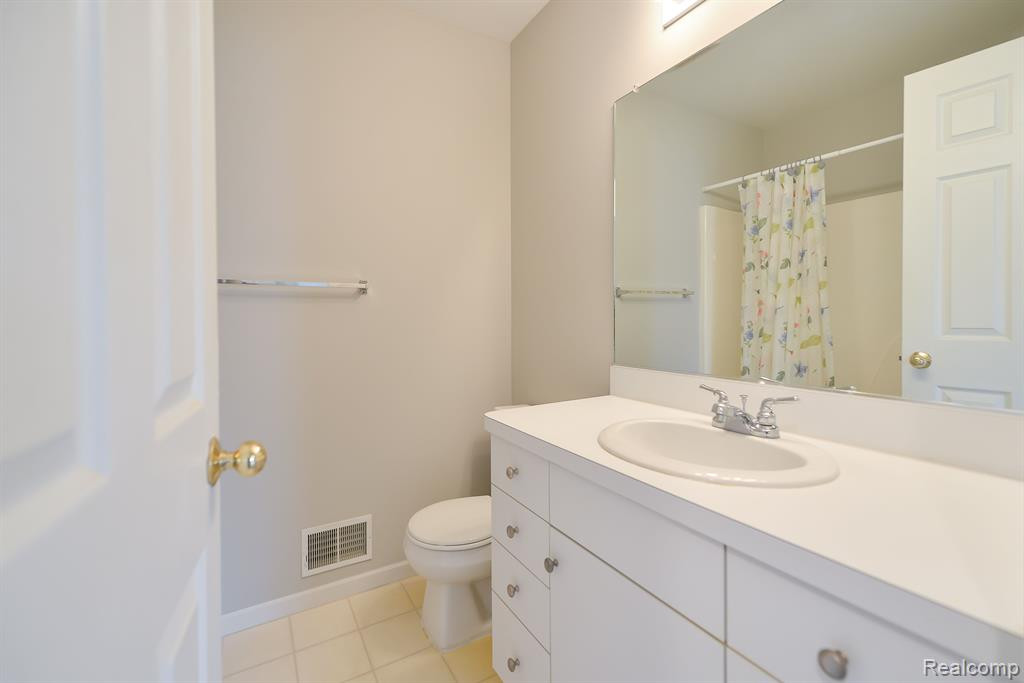 1450 MIDDLEWOOD Drive, Saline, MI 48176 — Photo 30