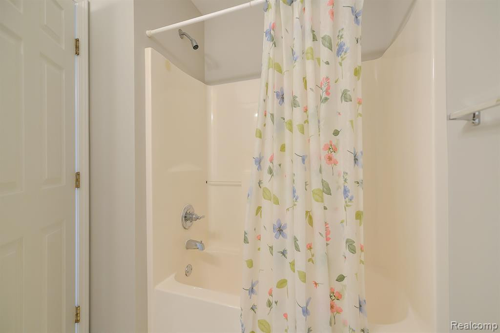 1450 MIDDLEWOOD Drive, Saline, MI 48176 — Photo 31