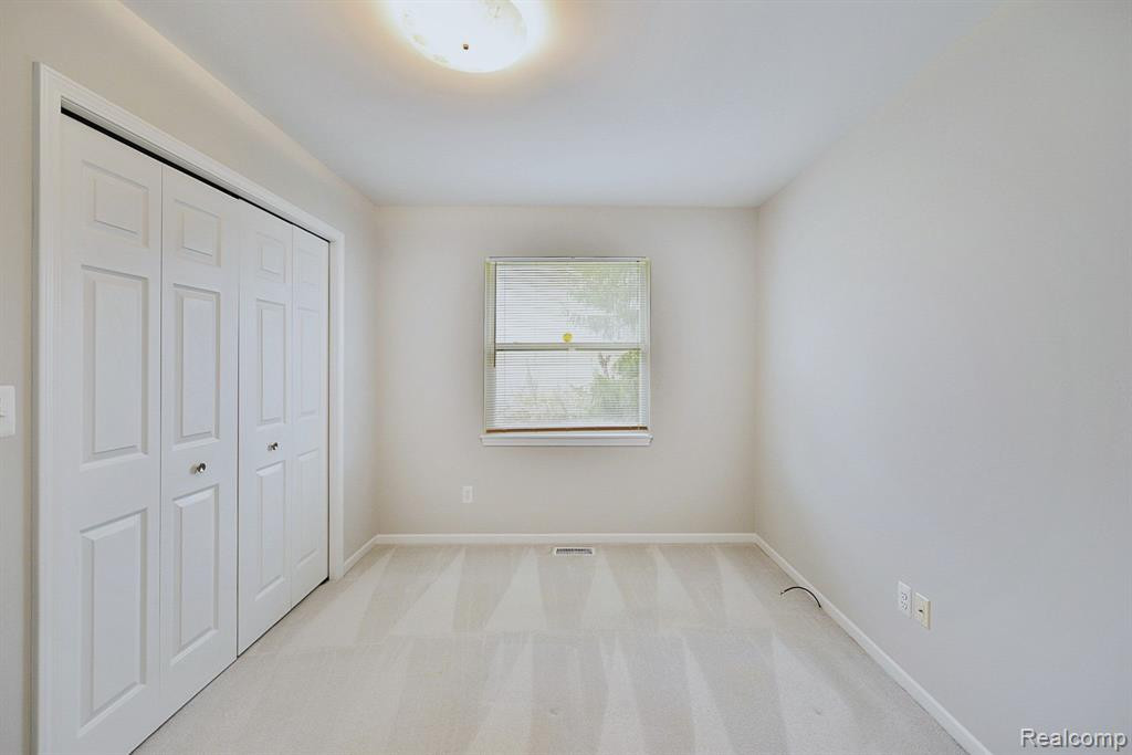 1450 MIDDLEWOOD Drive, Saline, MI 48176 — Photo 32