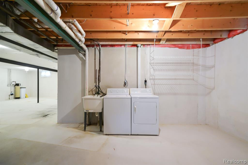 1450 MIDDLEWOOD Drive, Saline, MI 48176 — Photo 35