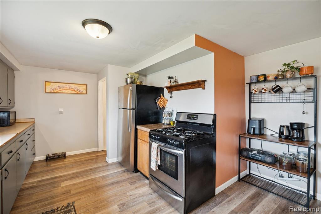897 OAK Street, Lennon Vlg, MI 48449 — Photo 11