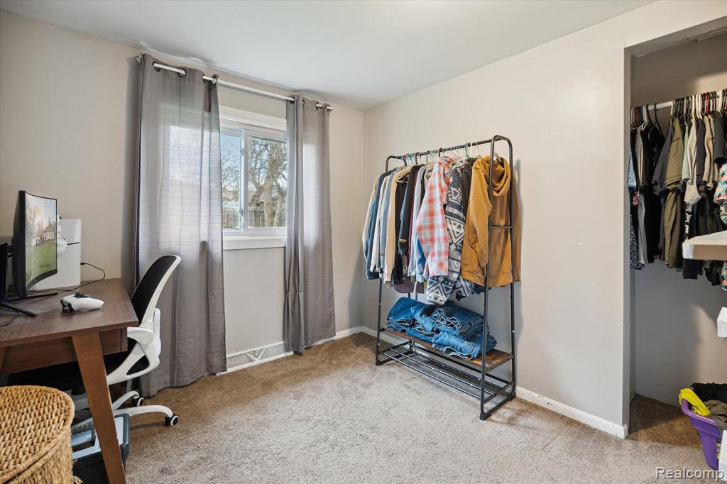 897 OAK Street, Lennon Vlg, MI 48449 — Photo 17