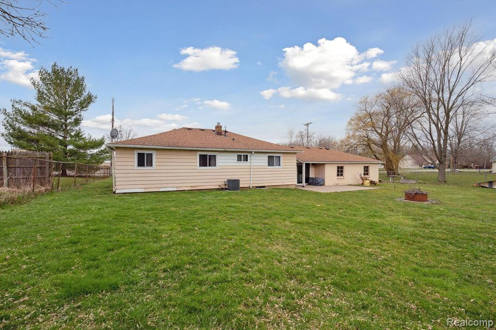 897 OAK Street, Lennon Vlg, MI 48449 — Photo 27