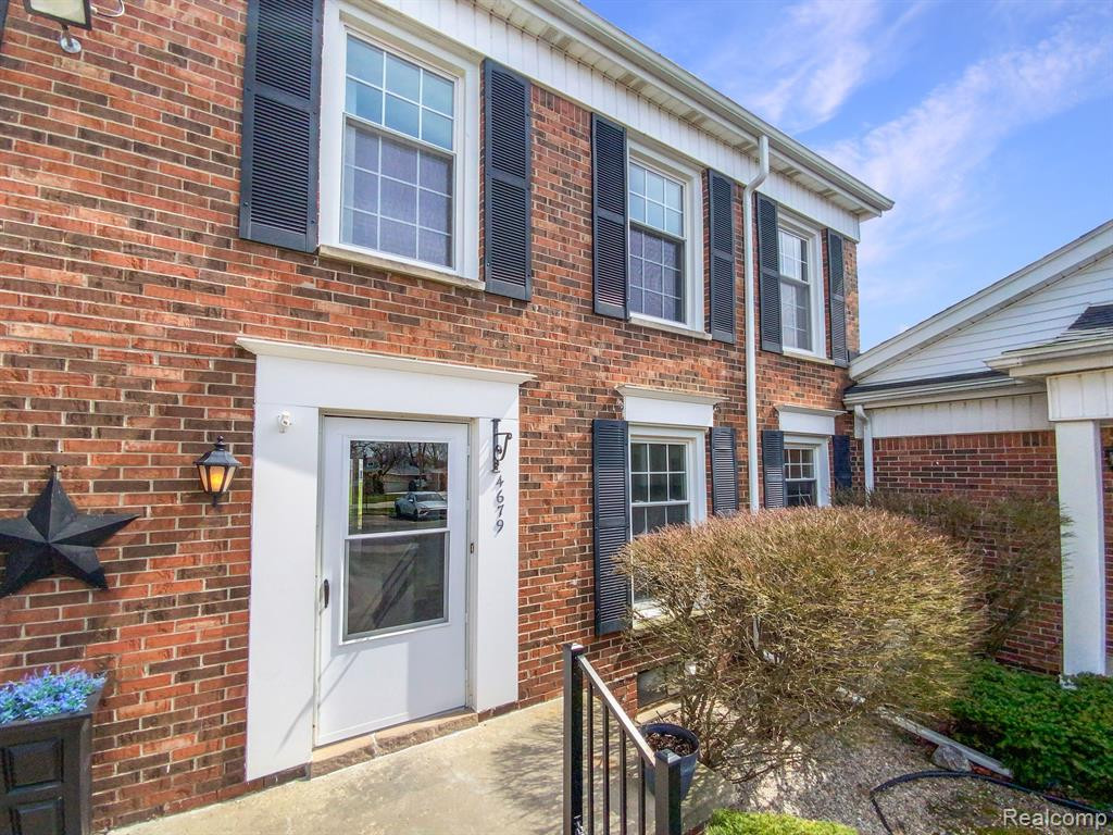 4679 LEISURE Lane, Trenton, MI 48183 — Photo 15