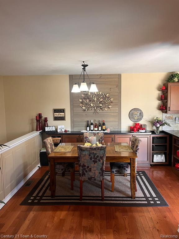 2855 ROUNDTREE Drive, 104L, Troy, MI 48083 — Photo 11