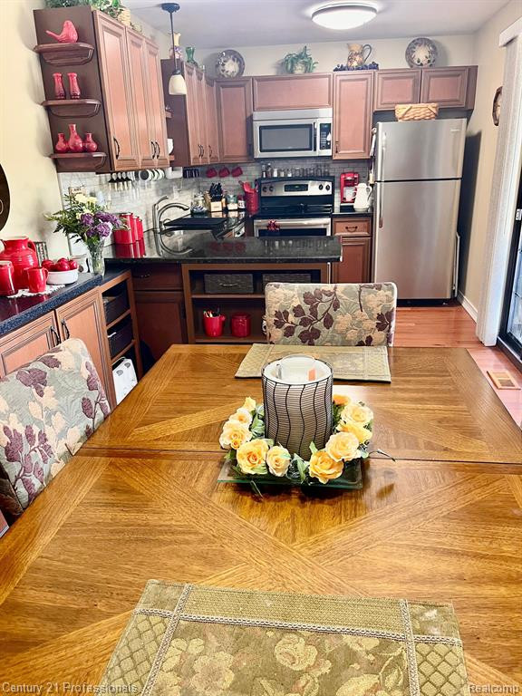 2855 ROUNDTREE Drive, 104L, Troy, MI 48083 — Photo 14