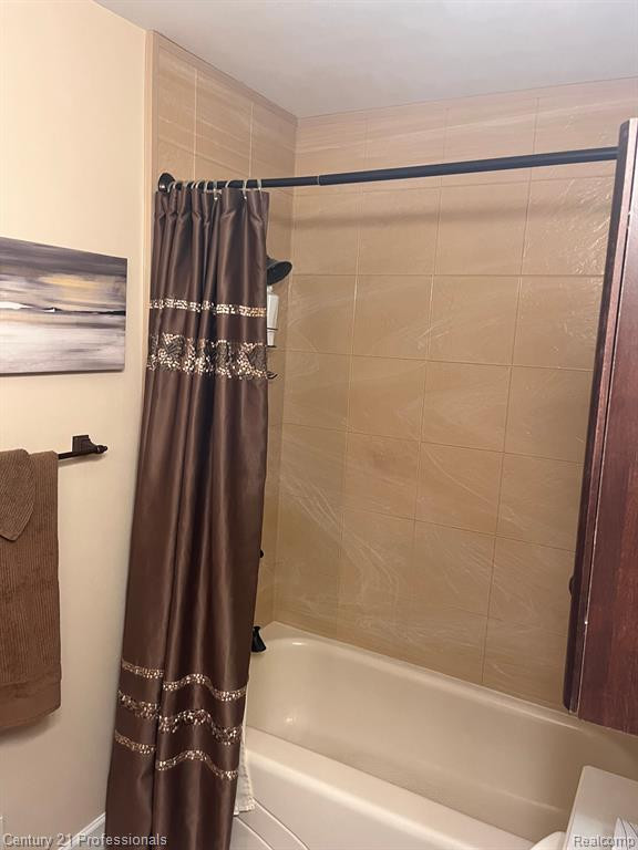 2855 ROUNDTREE Drive, 104L, Troy, MI 48083 — Photo 33