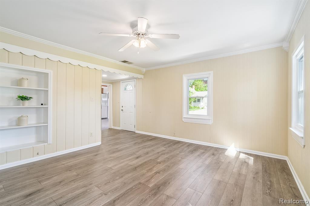 71 W WABASH Avenue, Belleville, MI 48111 — Photo 3