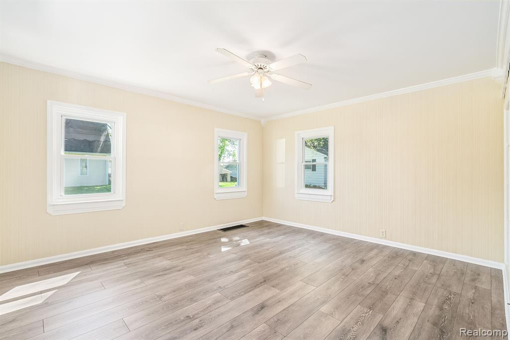 71 W WABASH Avenue, Belleville, MI 48111 — Photo 4
