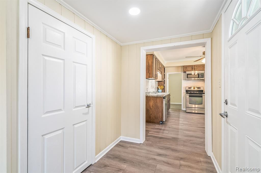 71 W WABASH Avenue, Belleville, MI 48111 — Photo 6
