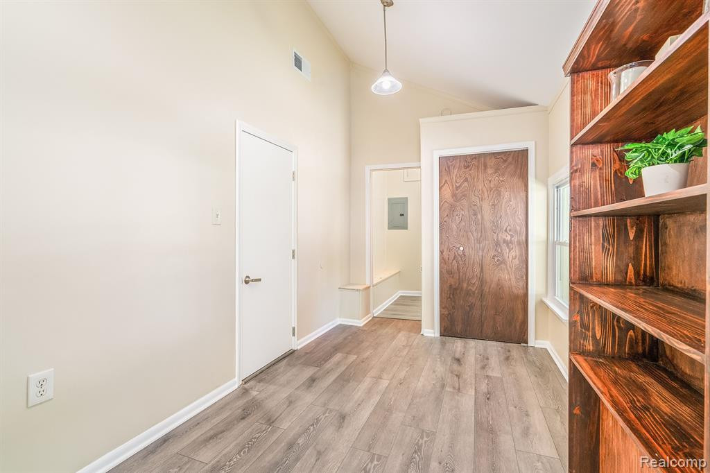 71 W WABASH Avenue, Belleville, MI 48111 — Photo 13
