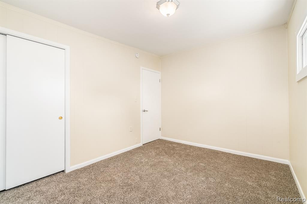 71 W WABASH Avenue, Belleville, MI 48111 — Photo 22
