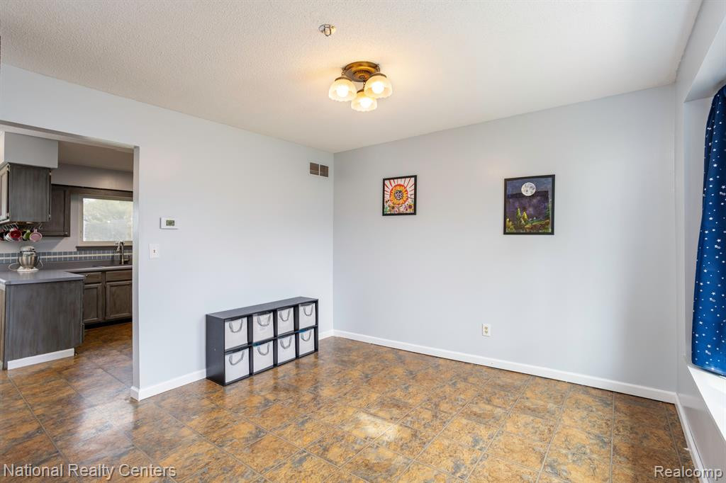 1129 RATHFON Circle, Saline, MI 48176 — Photo 14