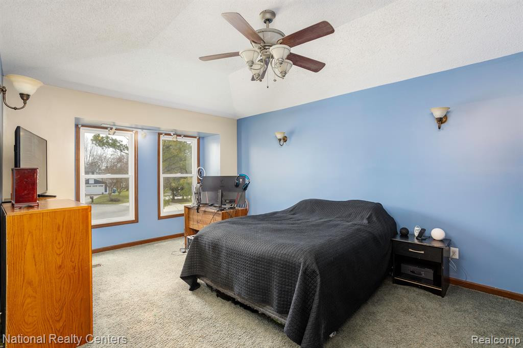 1129 RATHFON Circle, Saline, MI 48176 — Photo 23