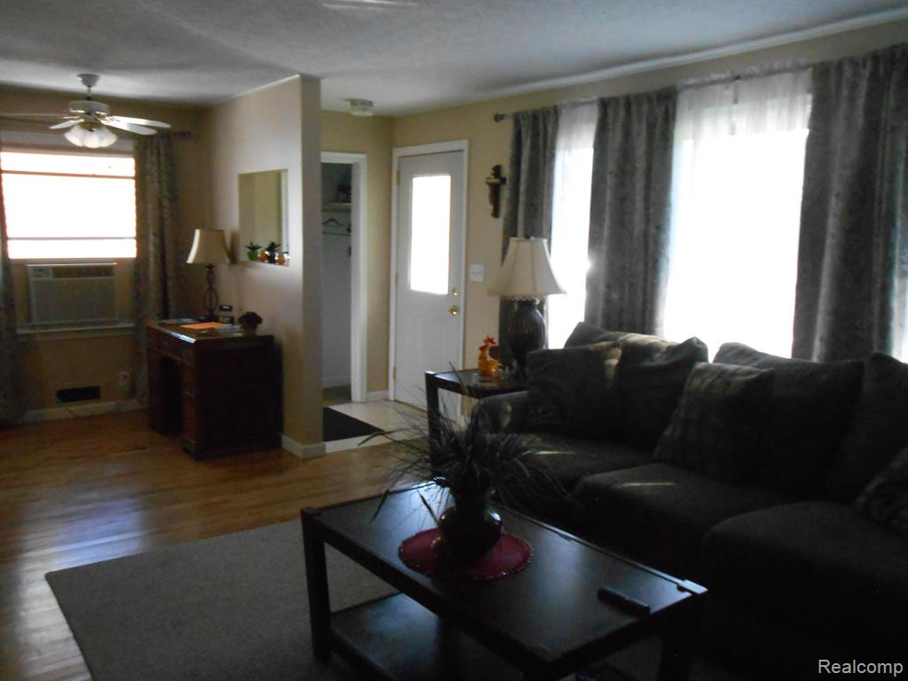 184 S Ridge, Port Sanilac, MI 48469 — Photo 2